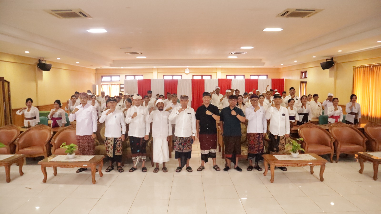 Pelantikan dan Pengambilan Sumpah/Janji Jabatan Pegawai Pemerintah Dengan Perjanjian Kerja Paruh Waktu di BKPSDM Provinsi Bali